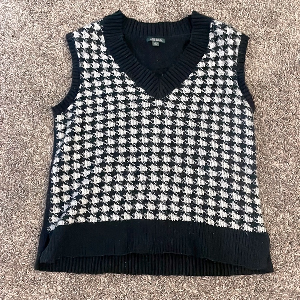 WOMENS SWEATER VEST